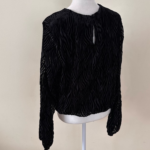 CAMI NYC BLACK BURNOUT VELVET ZEBRA TOP - Picture 5 of 10